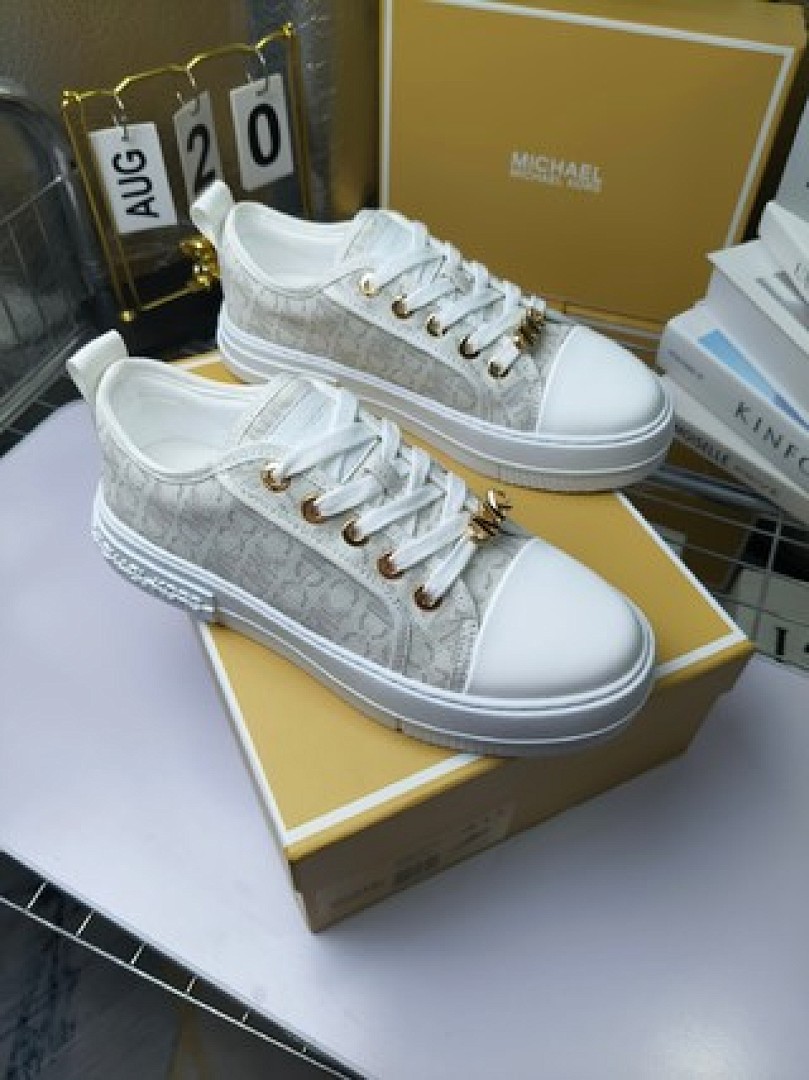 Other MichaelKors - Image 20