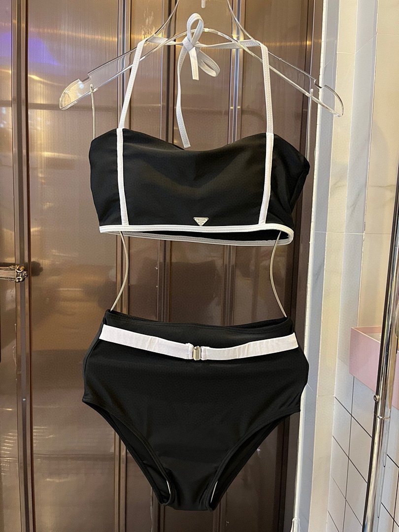 Yoga Wear, photo 1