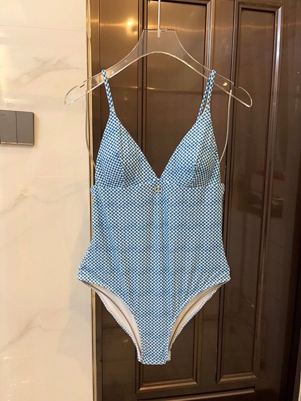 Bikini, photo 1