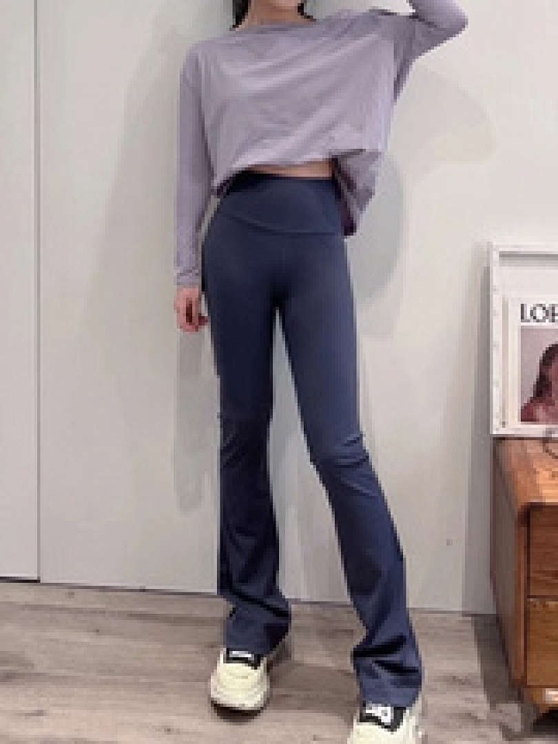 Christian Louboutin Lululemon - Image 42