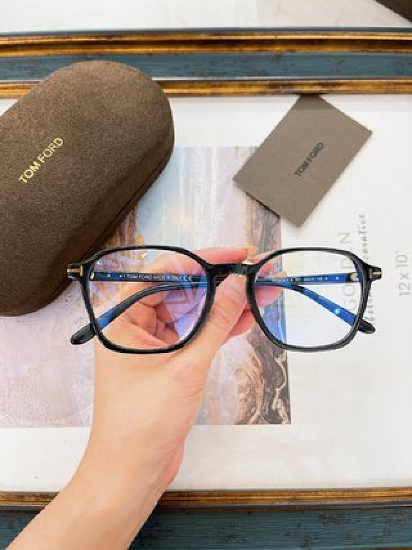 Other TOMTORD Sunglasses - Image 74
