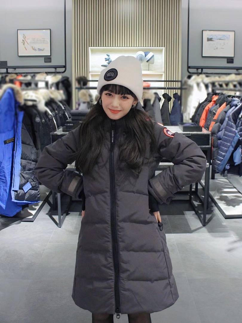 Christian Louboutin Canada Goose - Image 44