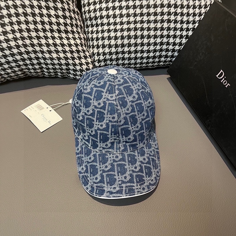 Other Hat, photo 1