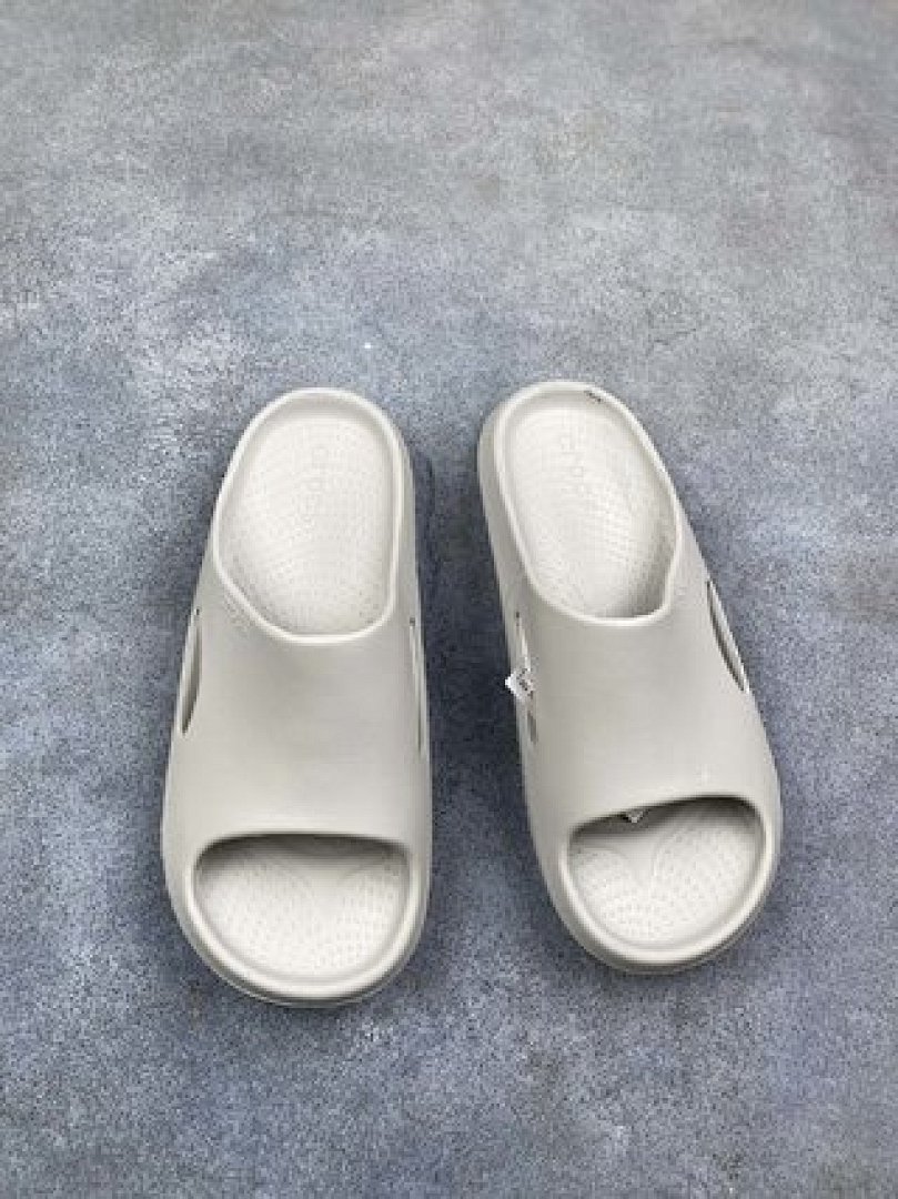 Other Crocs (Khaki) - Image 85
