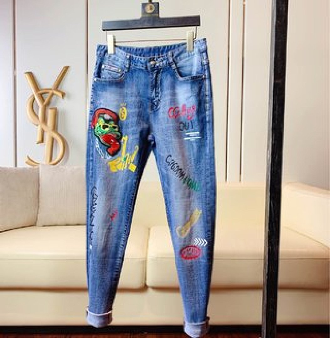 Christian Louboutin Moschino - Image 17
