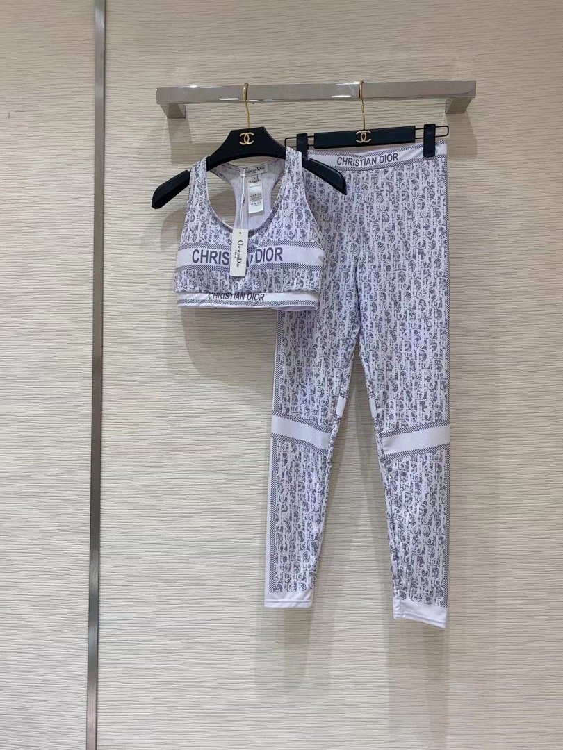 Other Yoga Wear, photo 1