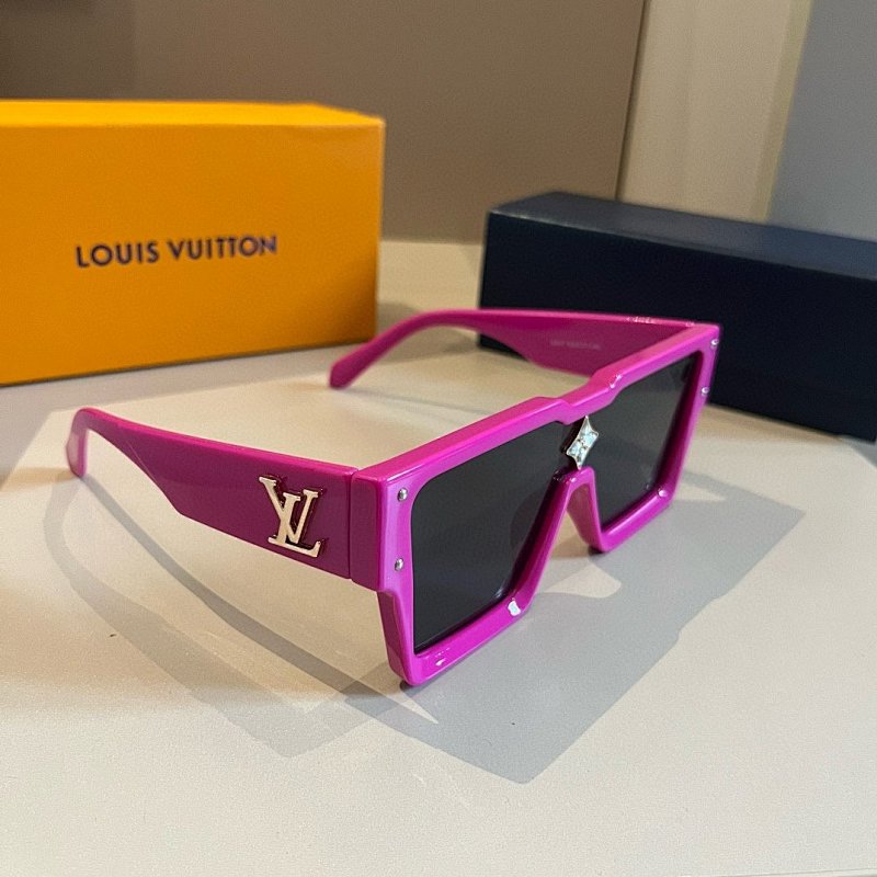 Other Glasses, photo 1