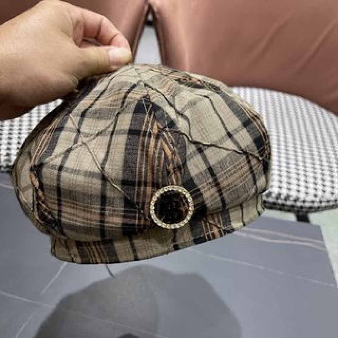 Other Burberry - Image 78