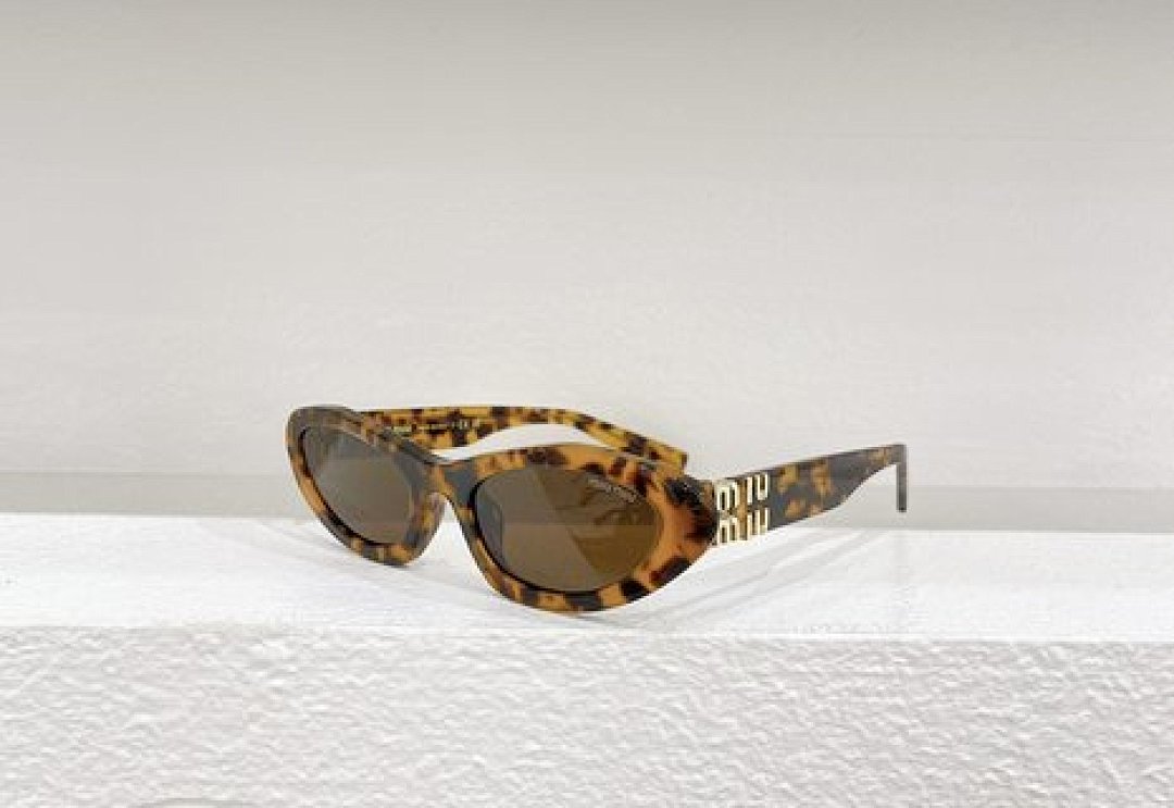 Other Miumiu Sunglasses - Image 55