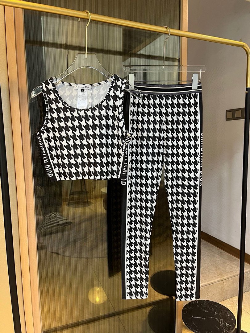 Other Yoga Wear, photo 1