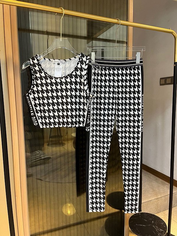 Other Yoga Wear, photo 1