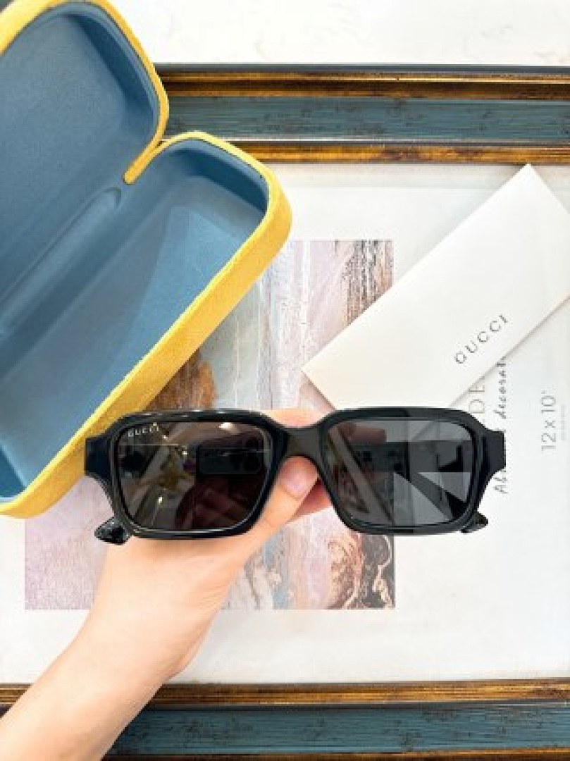Other GUCCI Sunglasses - Image 83