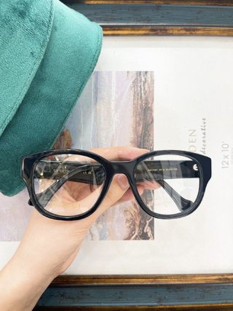 Other GUCCI Sunglasses - Image 26