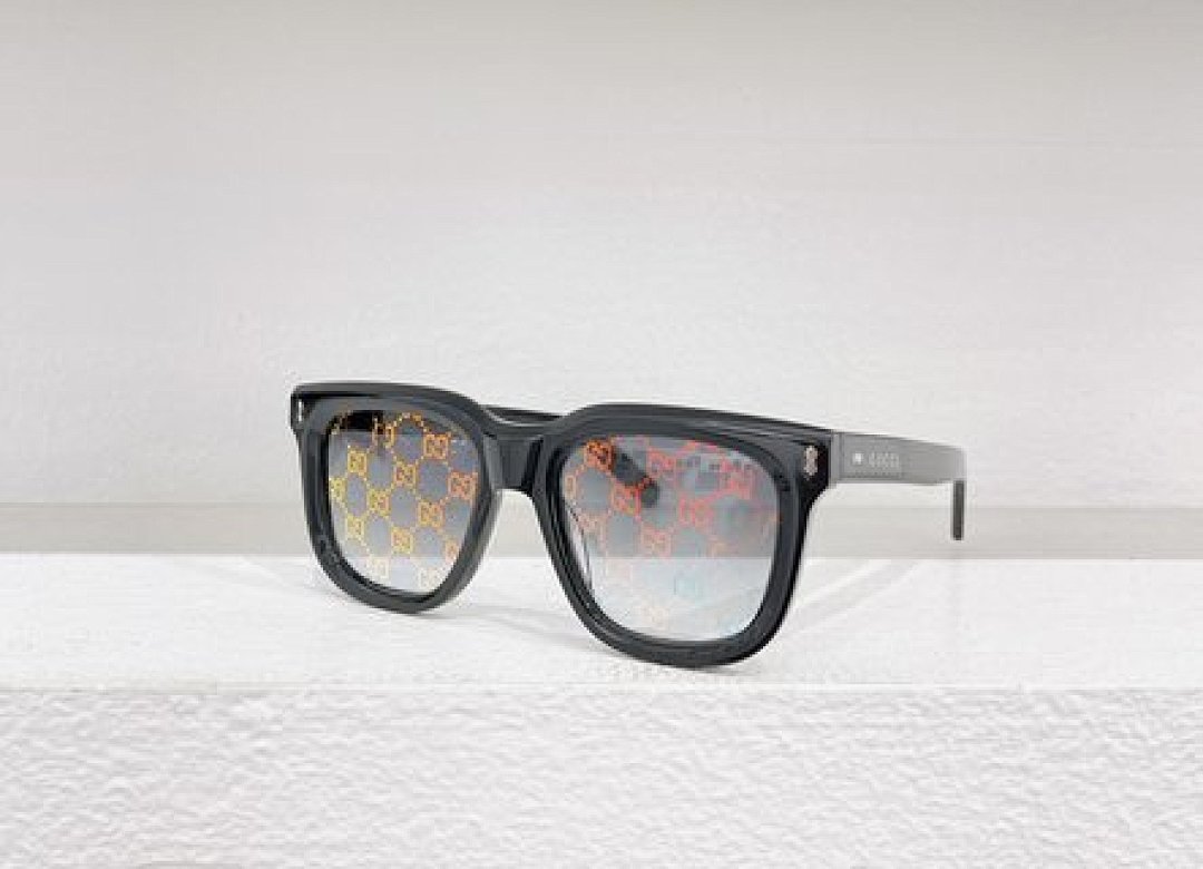 Other GUCCI Sunglasses - Image 100