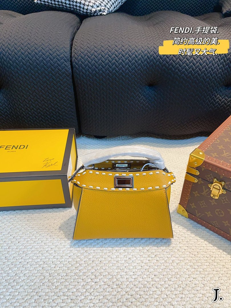 Other Fendi - Image 35