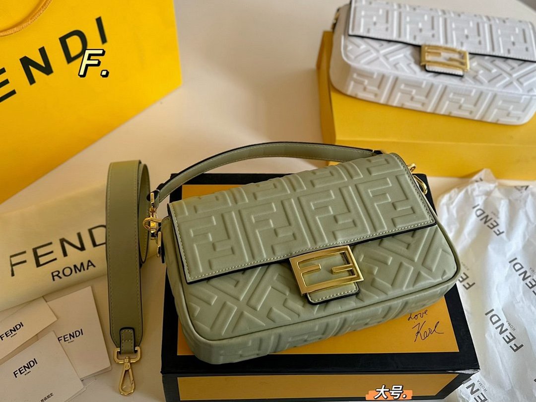 Other Fendi - Image 40