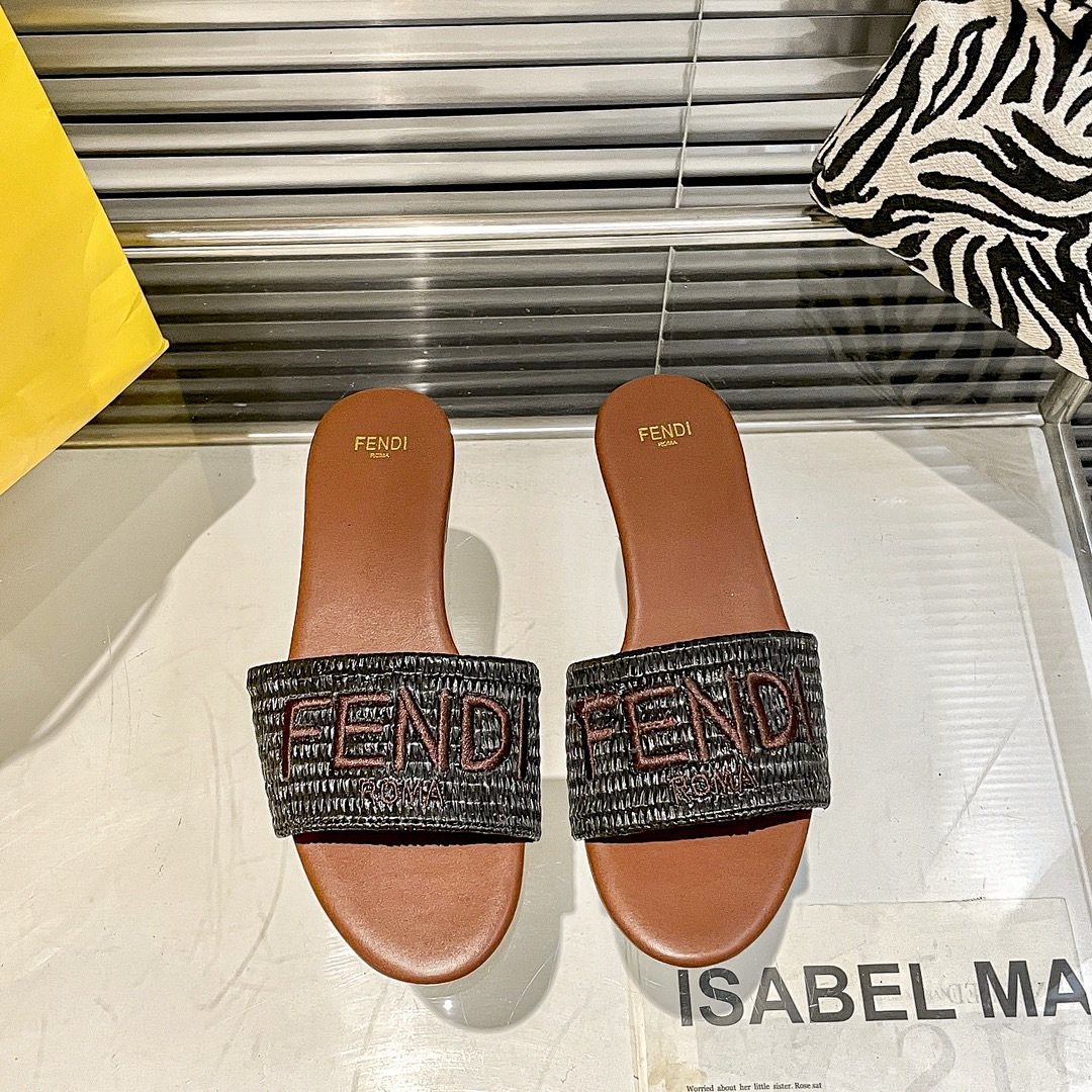 Other Women's Slippers - Image 11