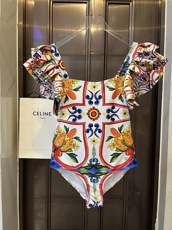 Bikini, photo 1