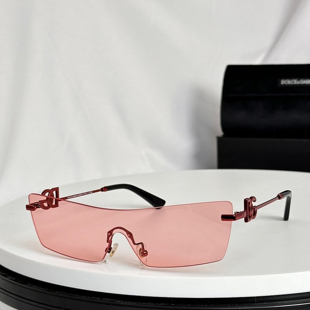 Other Glasses, photo 1