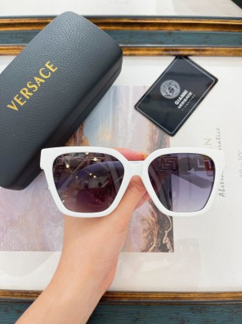 Other VERSACE Sunglasses - Image 25