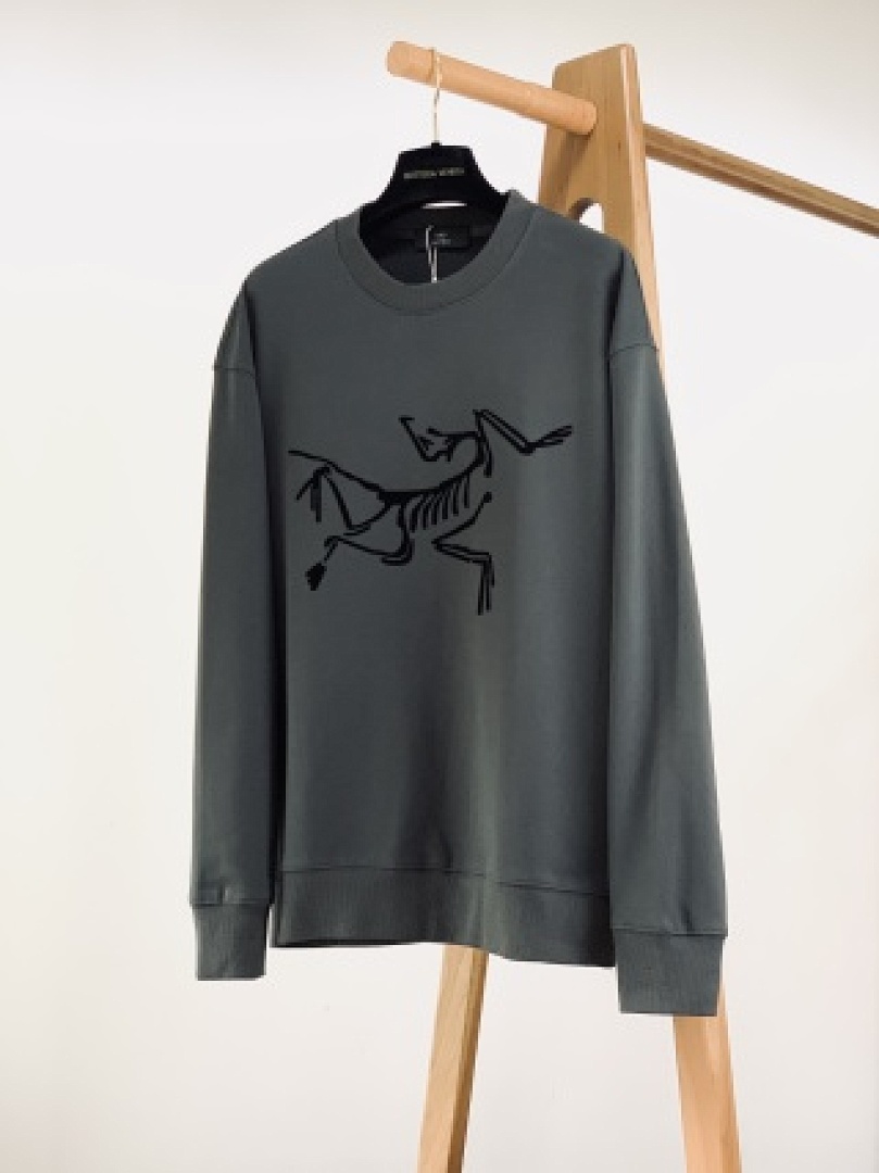 Christian Louboutin ARCTERYX Mens Winter - Image 109