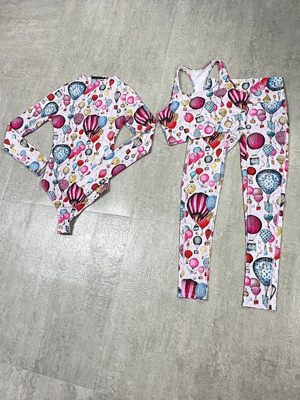 Yoga Wear, photo 1