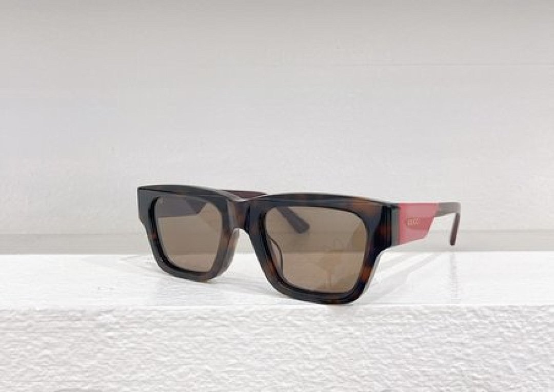 Other GUCCI Sunglasses - Image 47