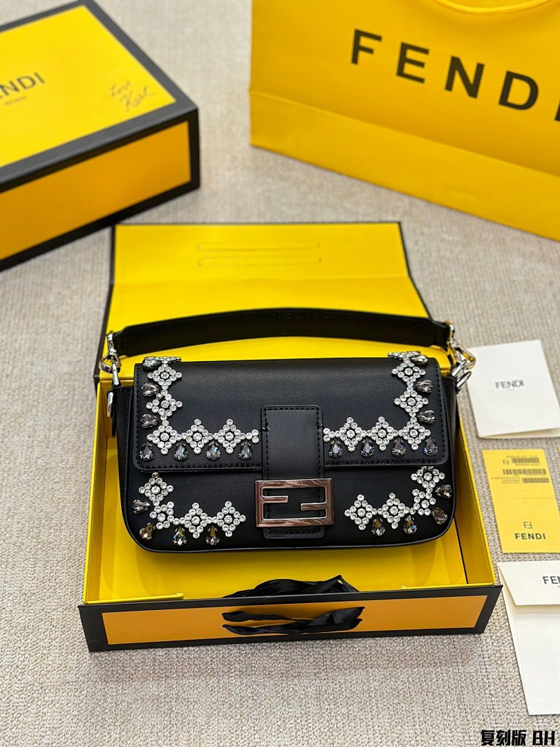 Other Fendi - Image 89