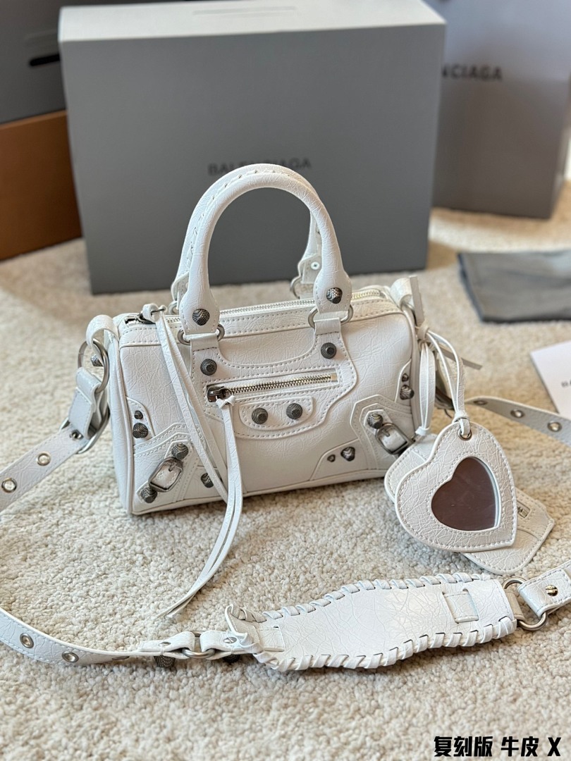 Other Balenciaga - Image 60