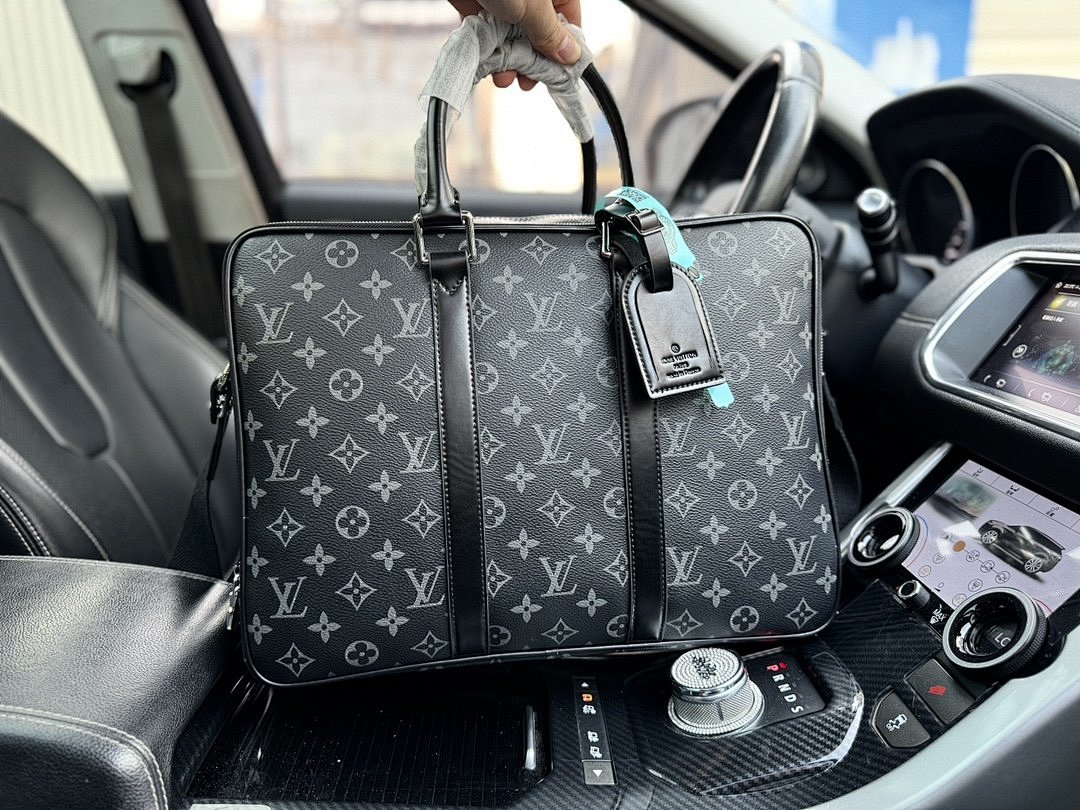 Other Louis Vuitton - Image 27