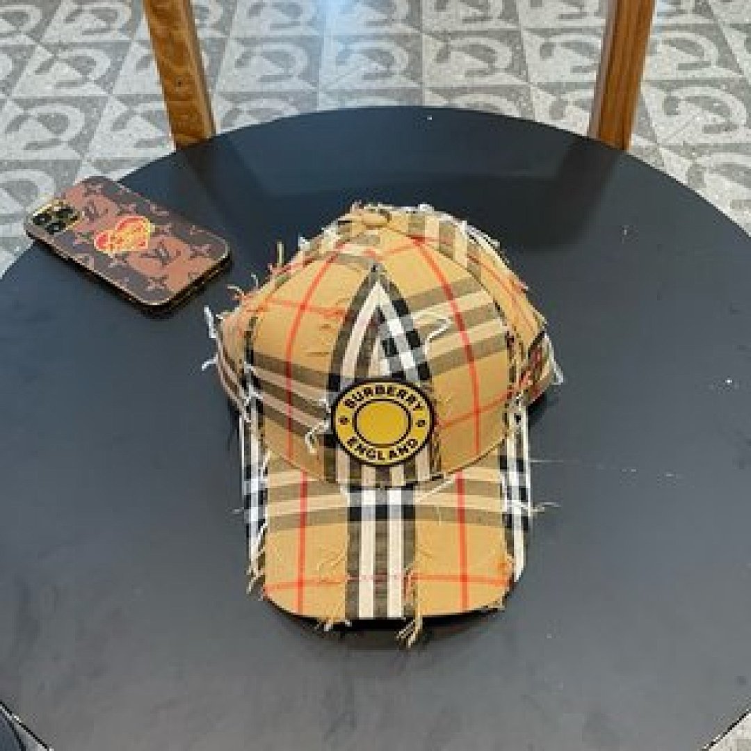 Other Burberry - Image 71