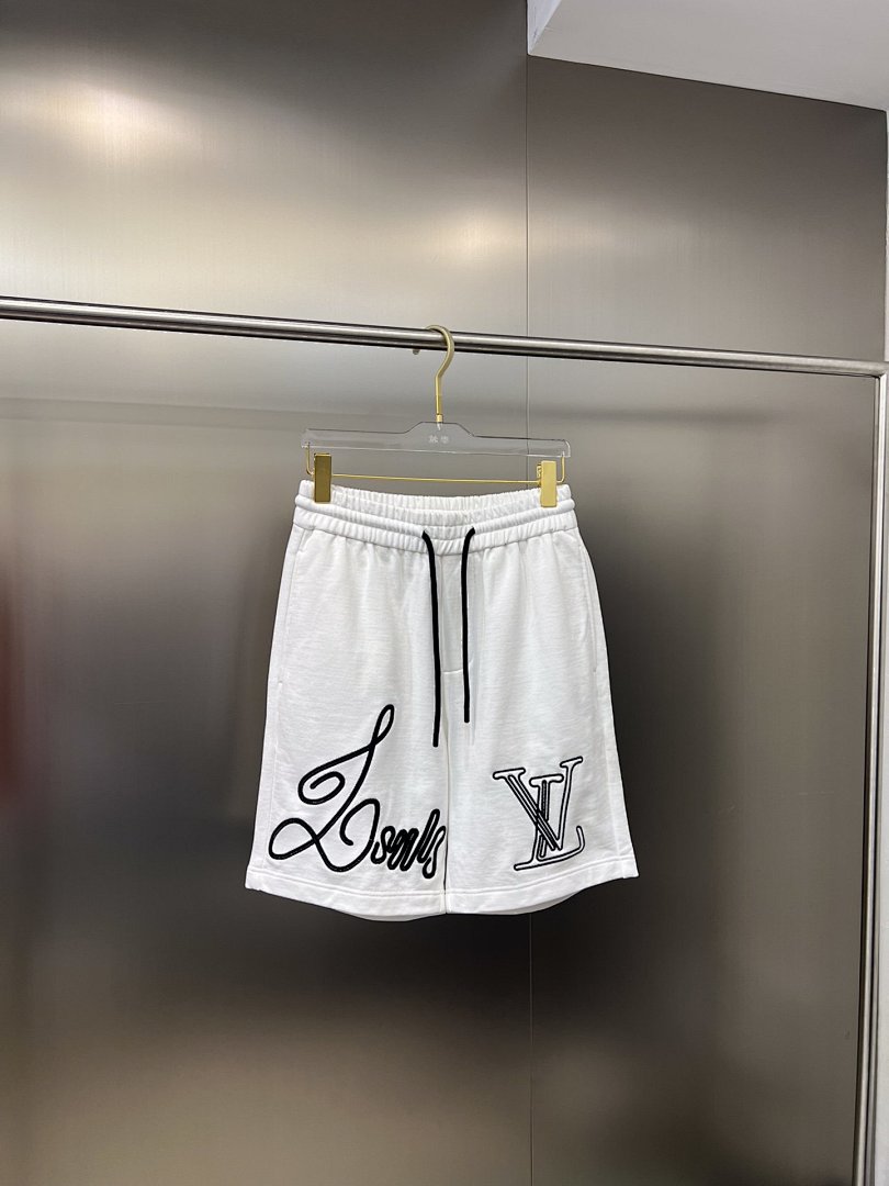 Other Gucci Shorts - Image 35
