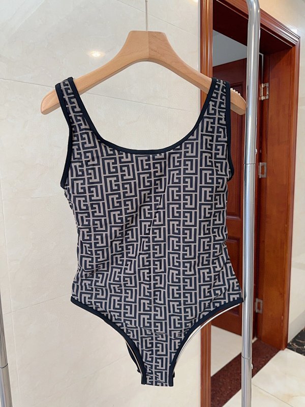 Other Bikini, photo 1