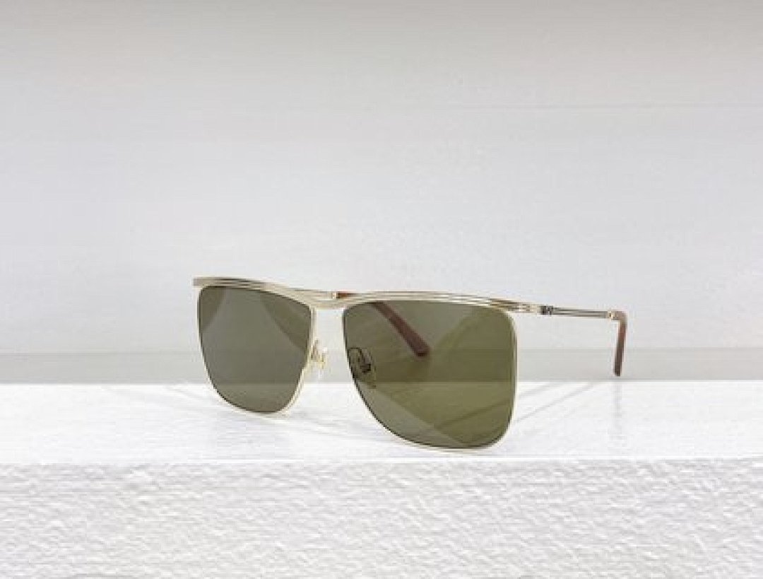 Other GUCCI Sunglasses - Image 69