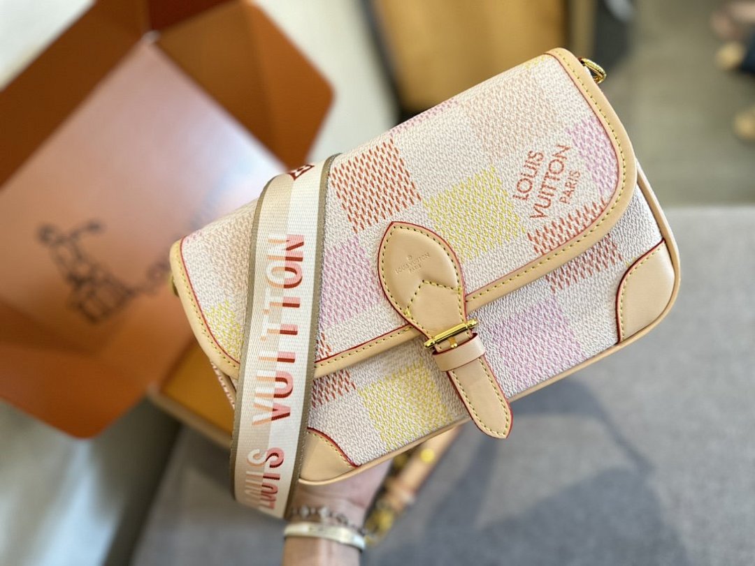 Other Louis Vuitton - Image 78