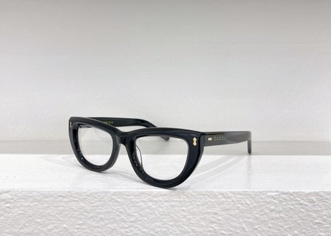 Other GUCCI Sunglasses - Image 18