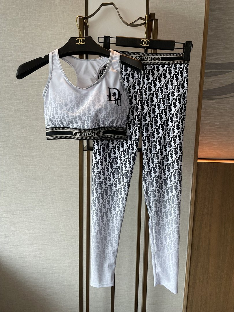 Other Yoga Wear, photo 1