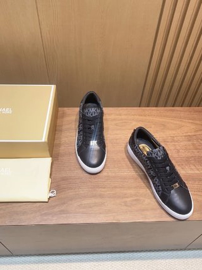 Other MichaelKors - Image 14