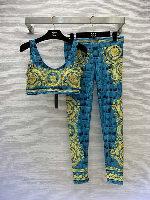 Yoga Wear, photo 1