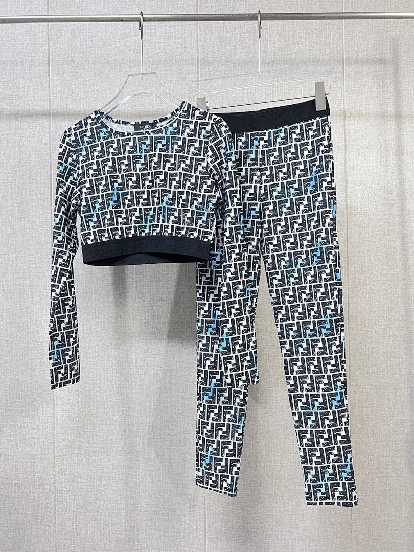 Other Yoga Wear, photo 1