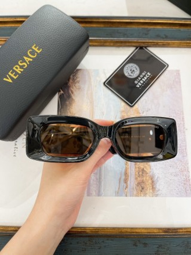 Other VERSACE Sunglasses - Image 70
