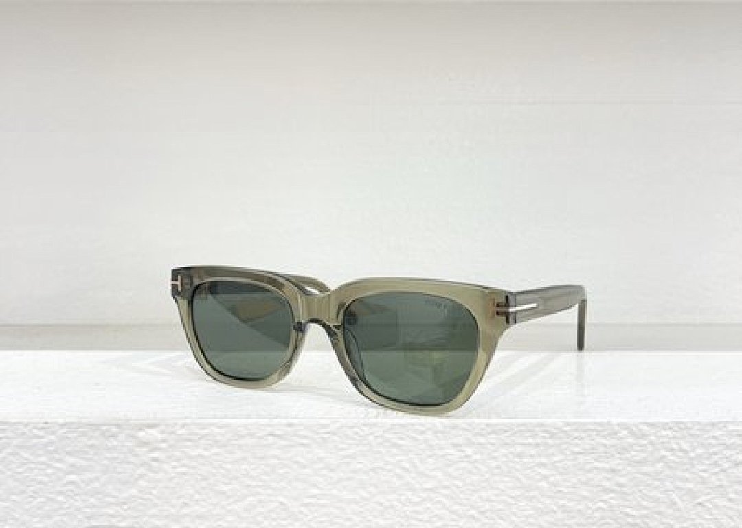 Other TOMTORD Sunglasses - Image 78