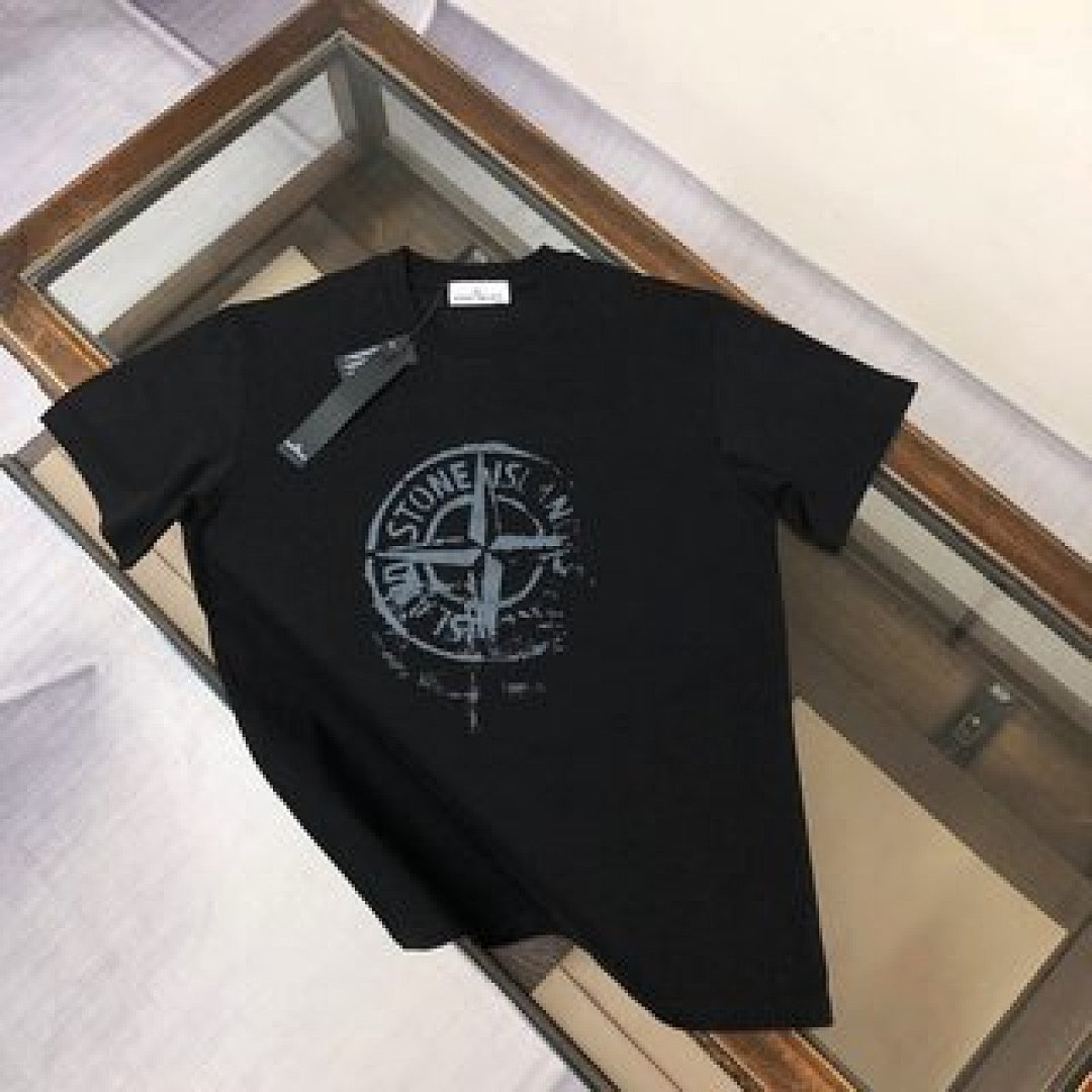 On Running Stone Island - Image 76