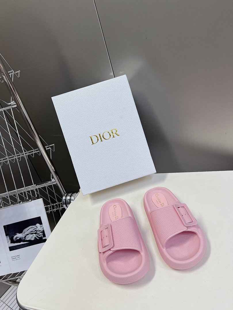 Other Women's Slippers - Image 6