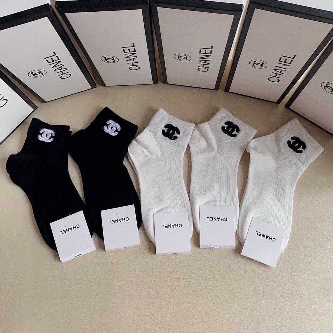 Socks, photo 1