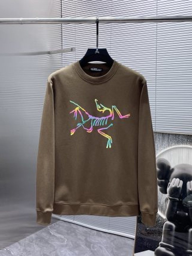 Christian Louboutin ARCTERYX Mens Winter - Image 47