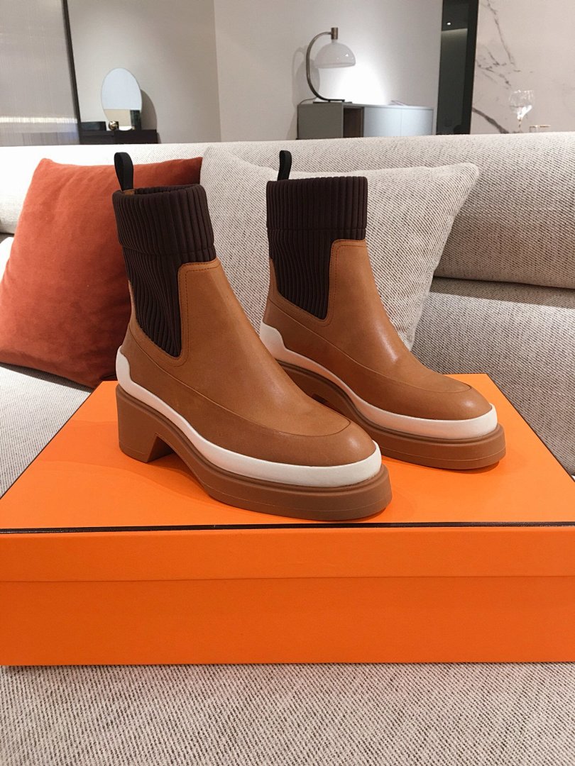 Other Hermes Boots - Image 75