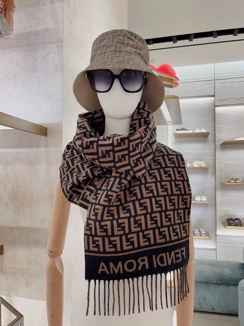 Other Fendi - Image 90
