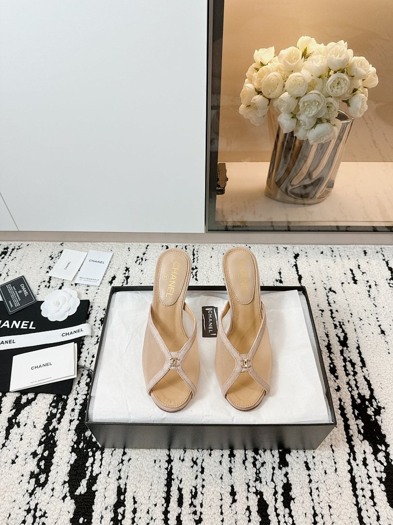Other Women's Slippers - Image 34