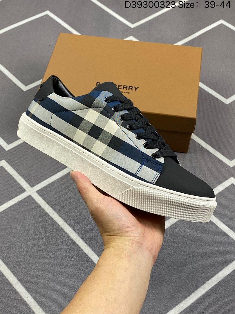 Other Burberry Shoes - Image 72
